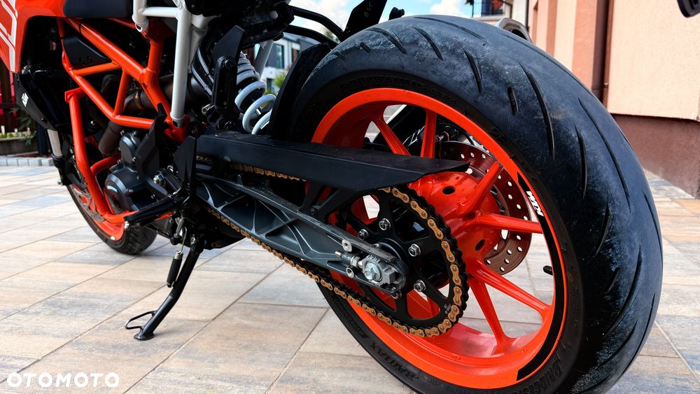KTM Duke 390 - 4