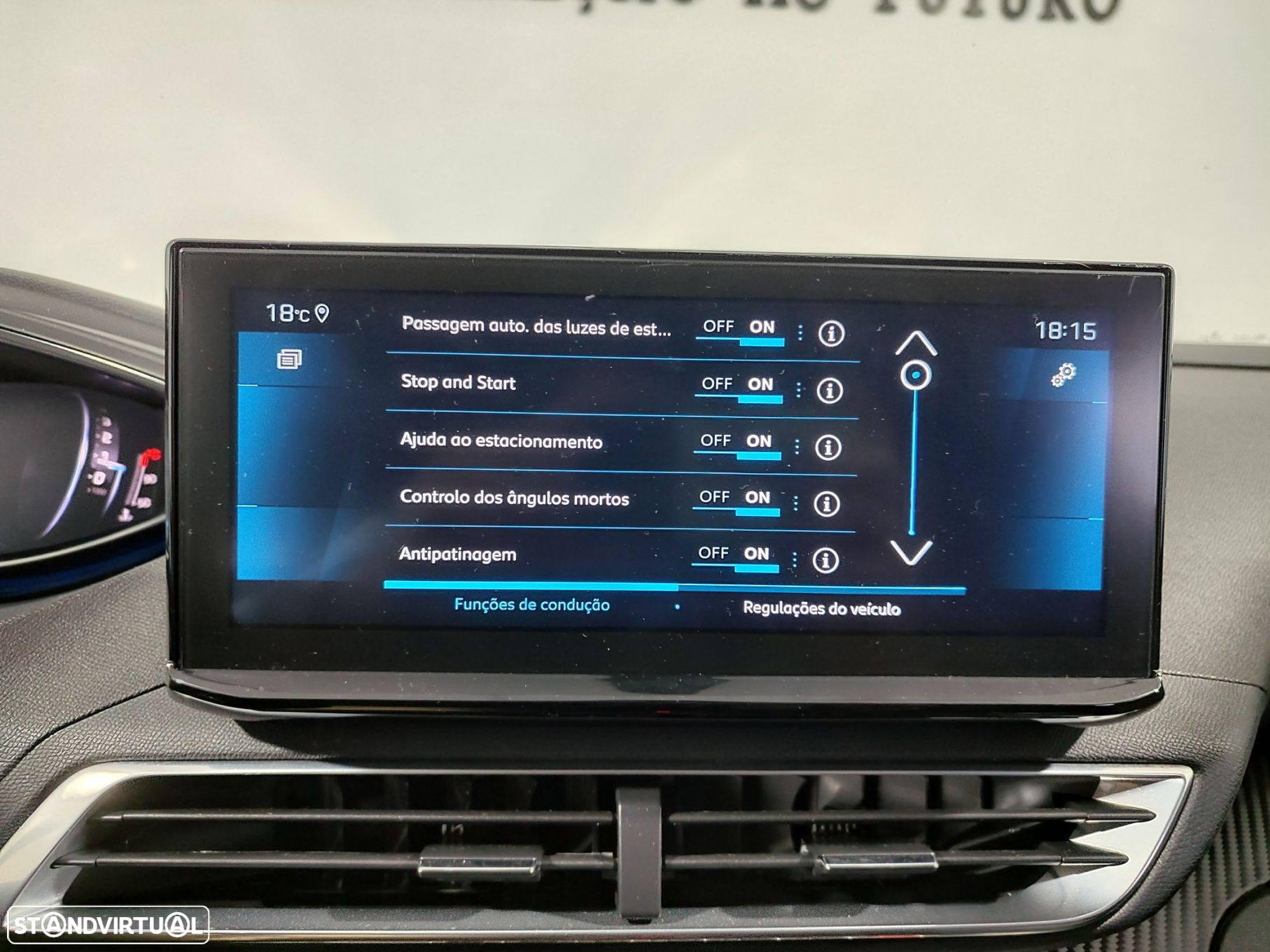 Peugeot 3008 1.5 BlueHDi Allure EAT8 - 24