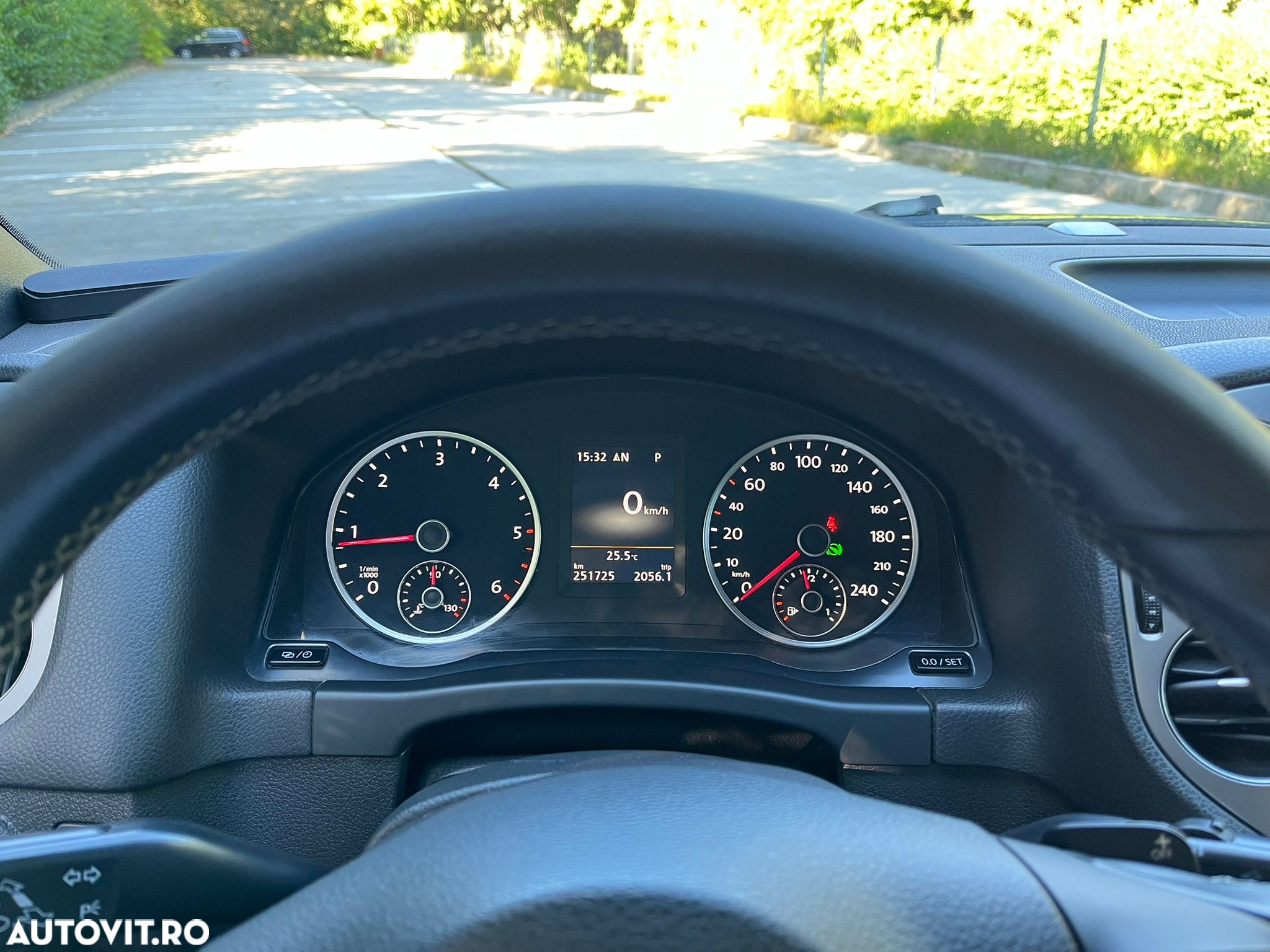 Volkswagen Tiguan 2.0 TDI DPF DSG 4Mot Comfortline - 8