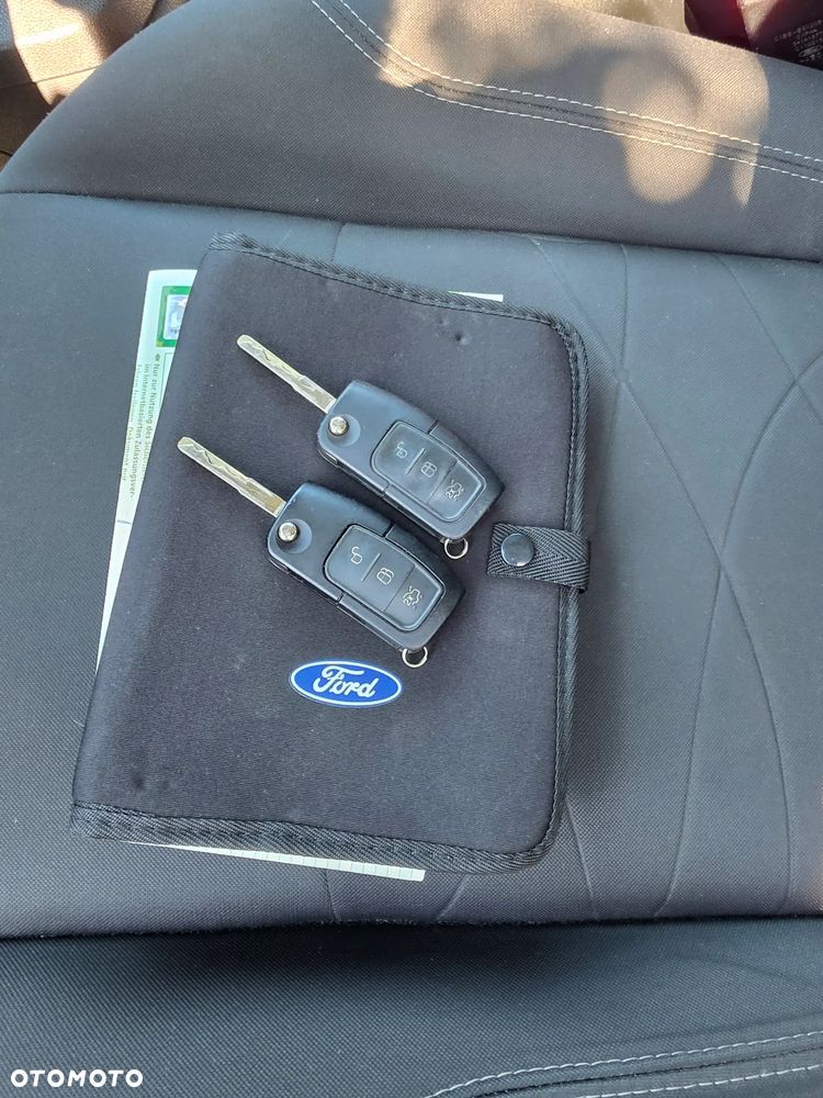 Ford Fiesta 1.0 EcoBoost Gold X - 14