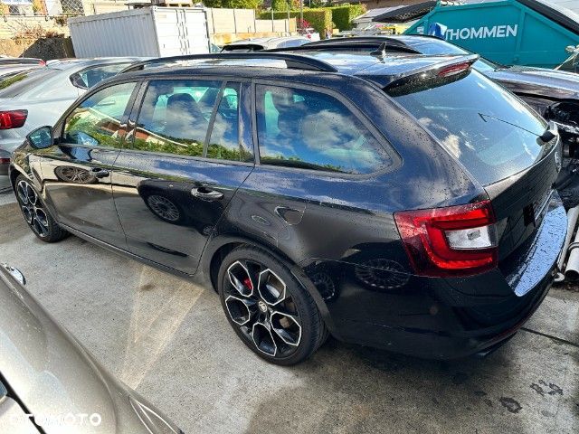 Skoda Octavia 2.0 TSI DSG RS - 4