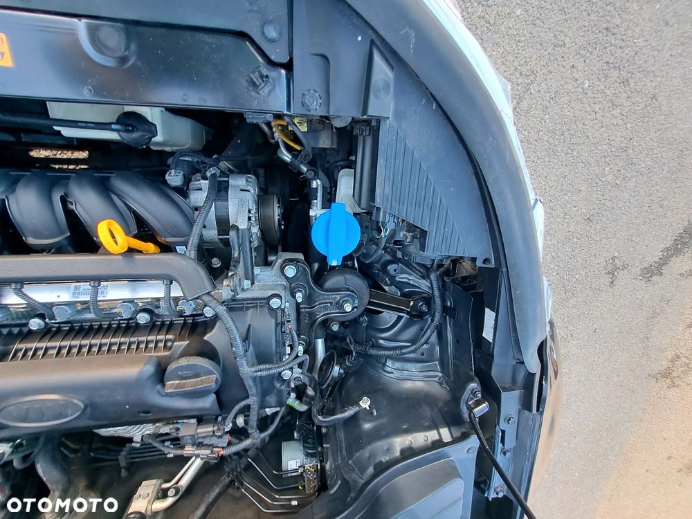 Kia Stonic 1.4 L - 8