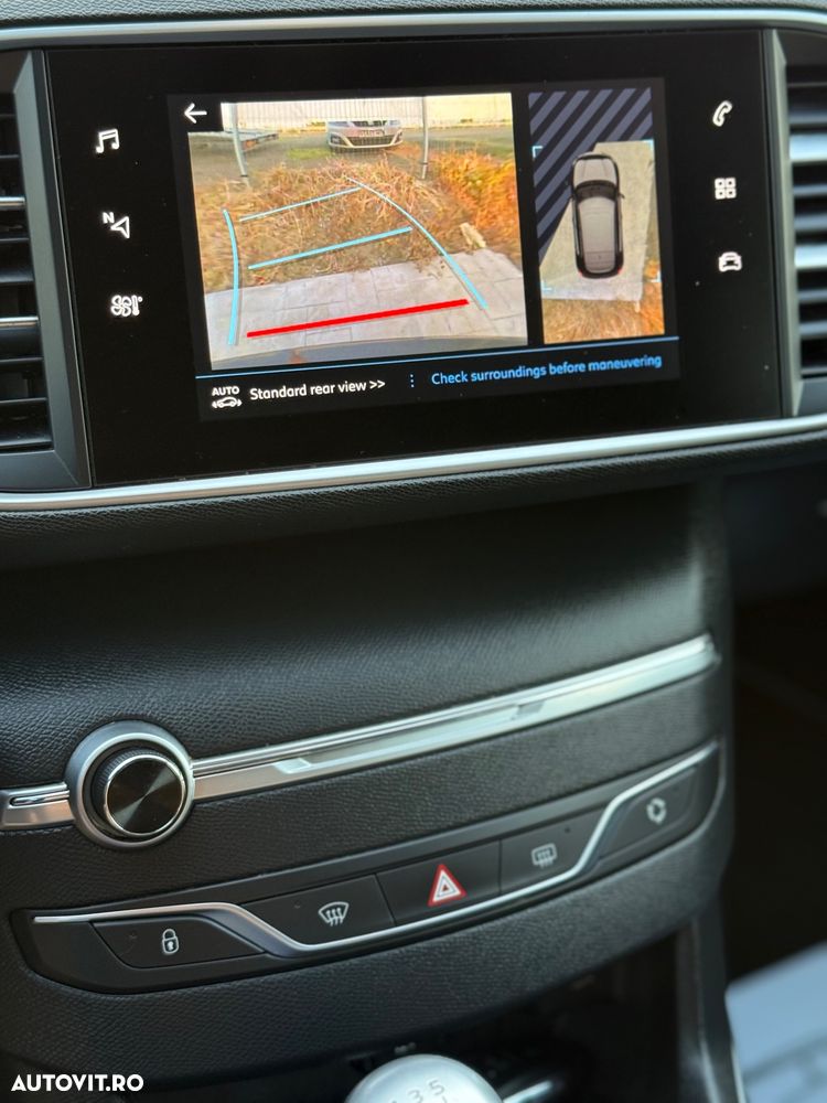 Peugeot 308 1.2 L PureTech Turbo Allure - 13
