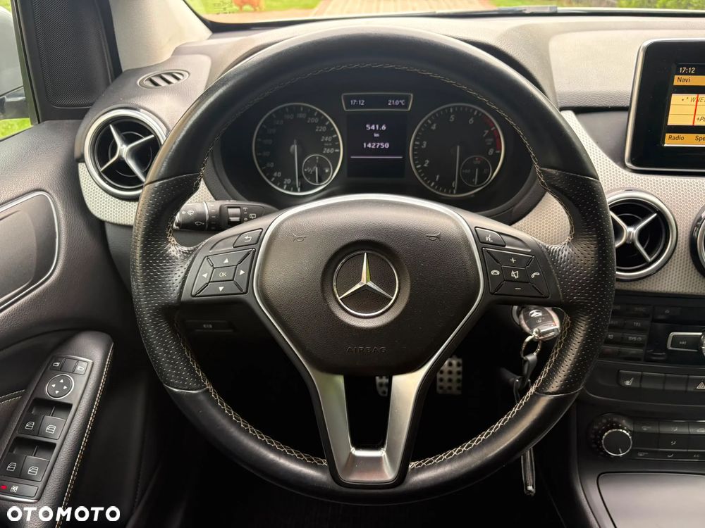 Mercedes-Benz Klasa B 180 BlueEFFICIENCY Edition Style - 16