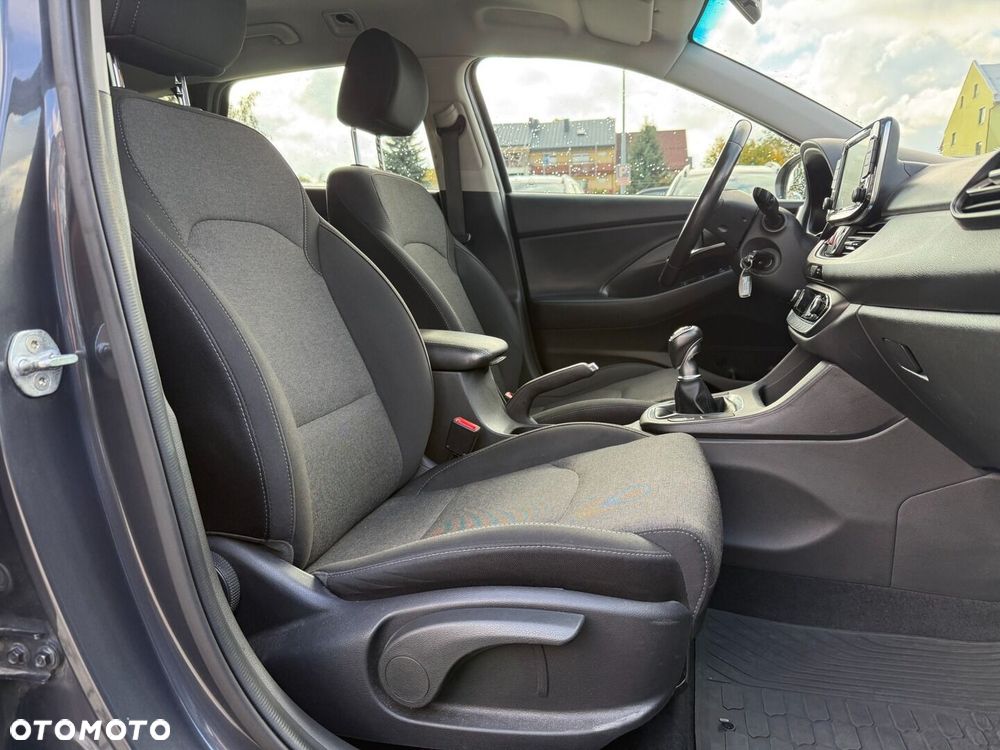 Hyundai i30 1.5 DPI Comfort - 25