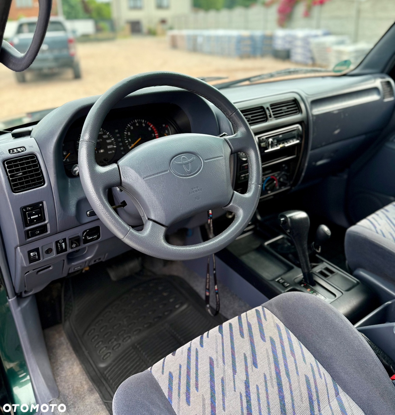 Toyota Land Cruiser - 5