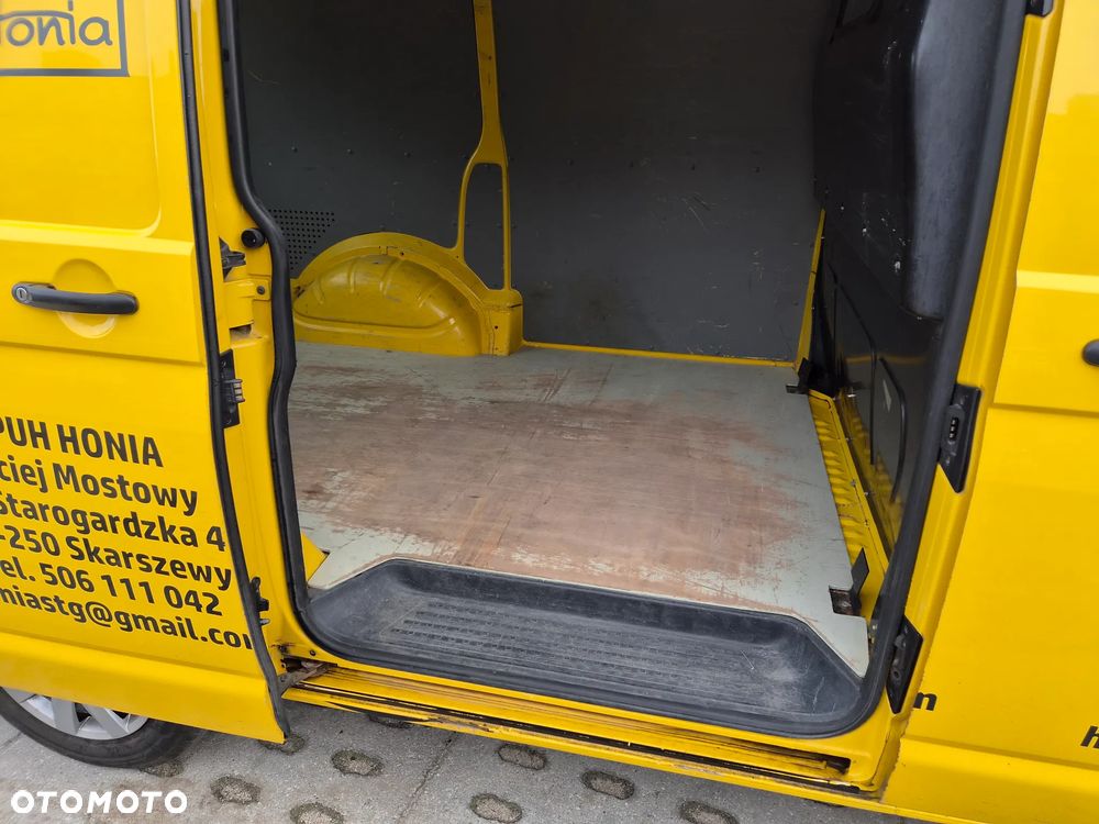 Volkswagen Transporter - 11