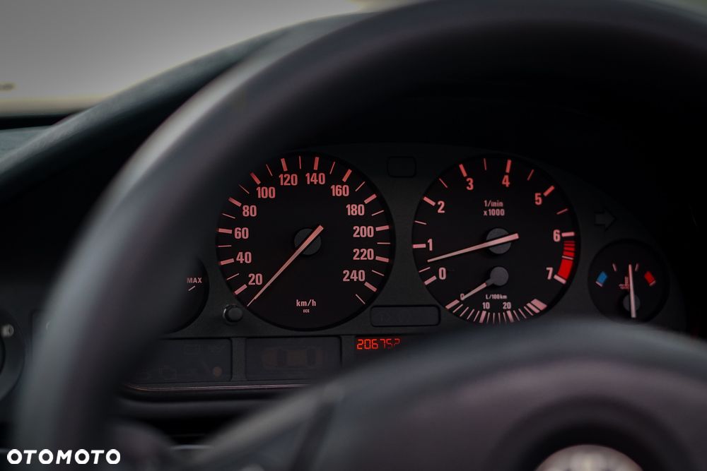 BMW Seria 5 525i - 19