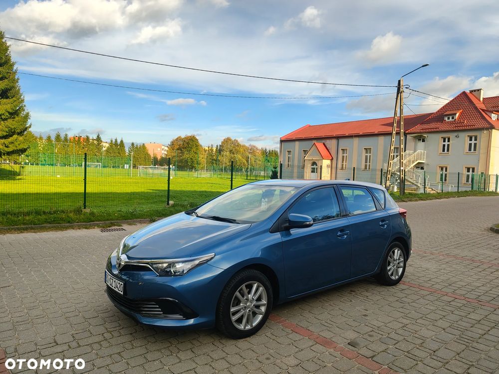 Toyota Auris 1.33 Dual-VVT-i - 20