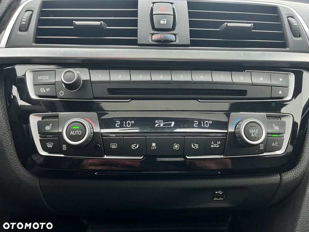 BMW Seria 4 420d xDrive Luxury Line - 30