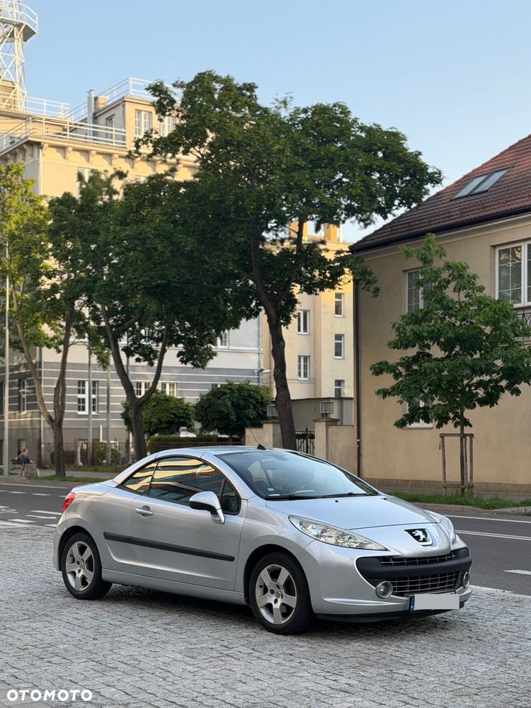 Peugeot 207 CC - 6