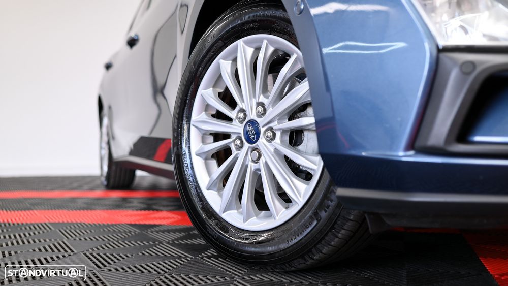 Ford Focus 1.5 TDCi EcoBlue Titanium - 9