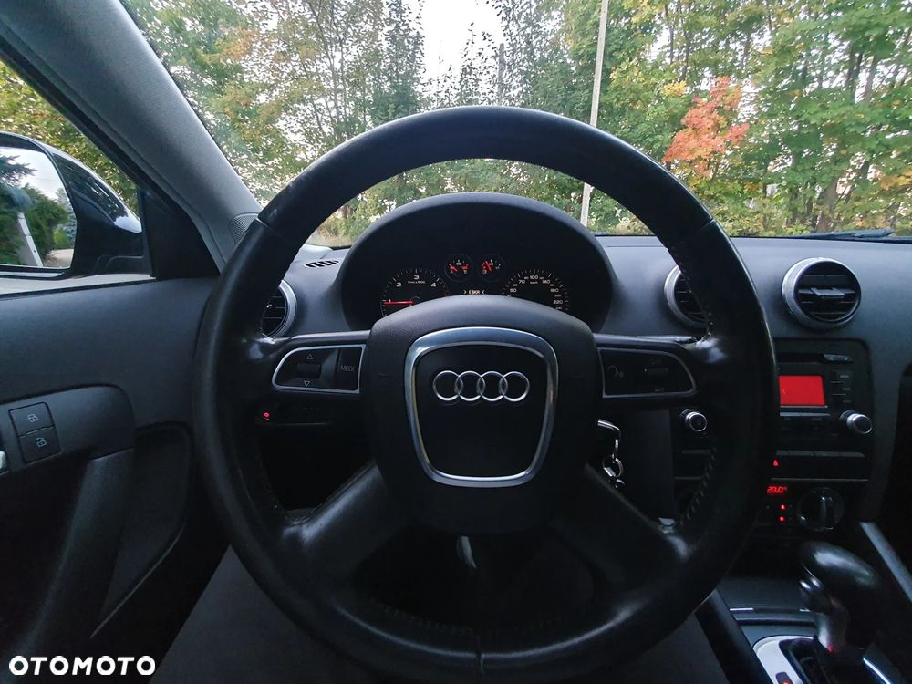 Audi A3 Sportback 2.0 TDI DPF S tronic Ambiente - 14