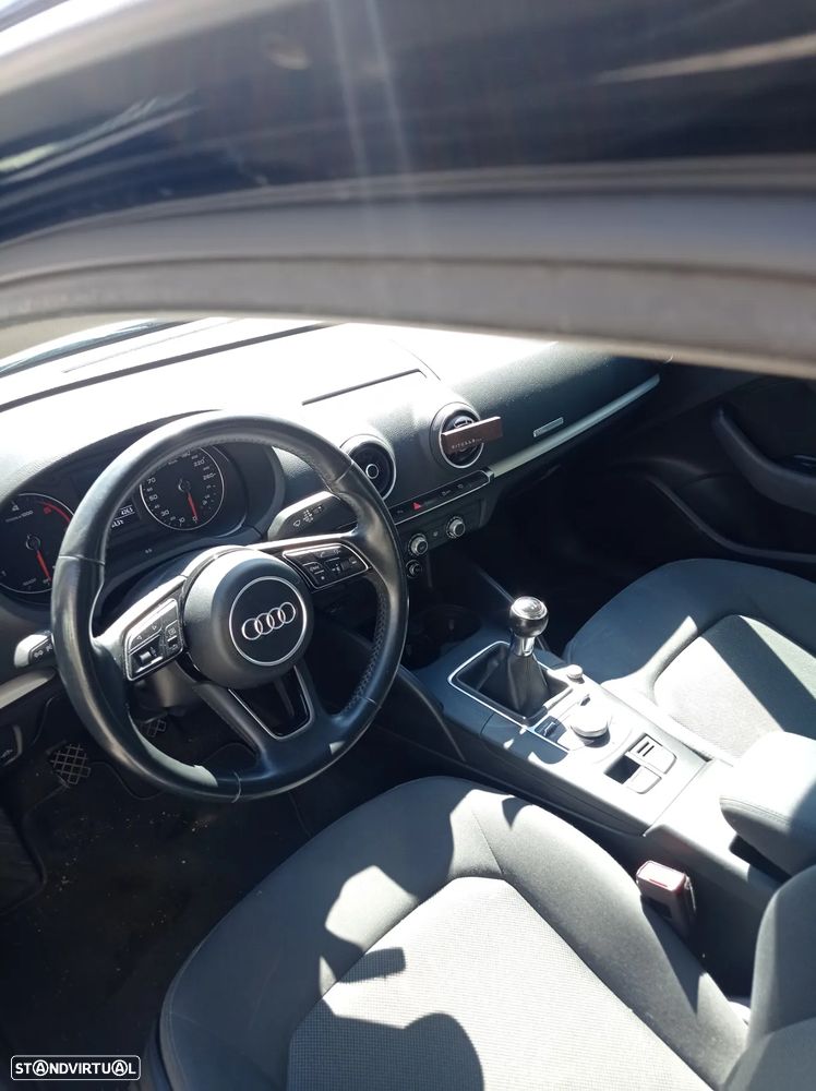 Audi A3 Sportback 1.6 TDI - 5