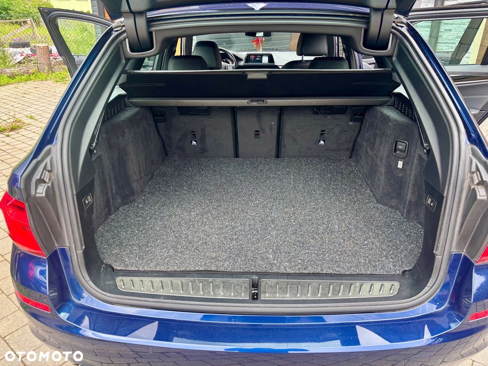 BMW Seria 5 520d xDrive Luxury Line - 17
