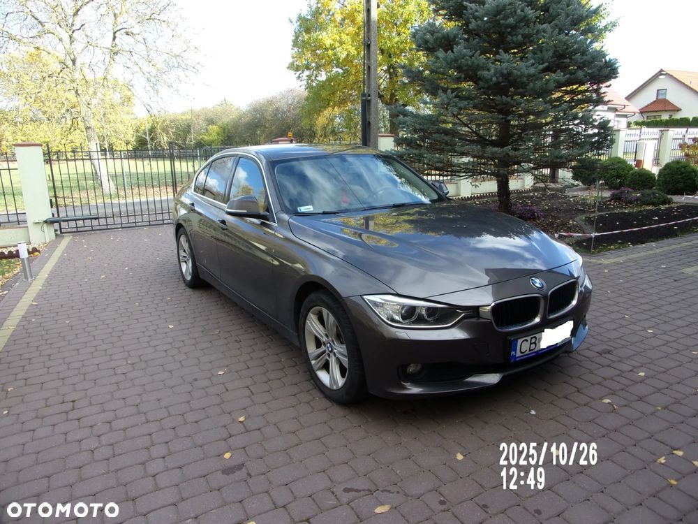 BMW Seria 3 320i Efficient Dynamics - 4