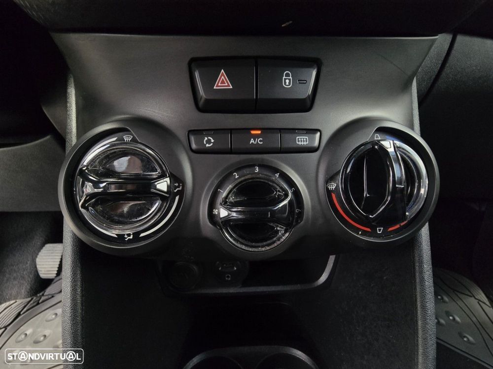 Peugeot 2008 1.2 PureTech Allure - 27