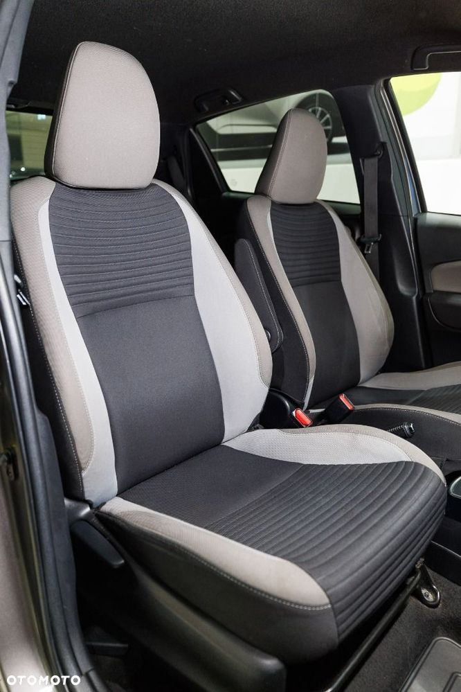 Toyota Yaris - 18