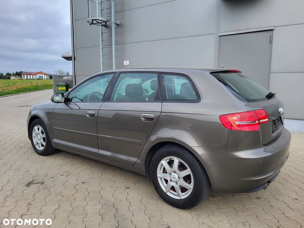 Audi A3 Sportback - 3