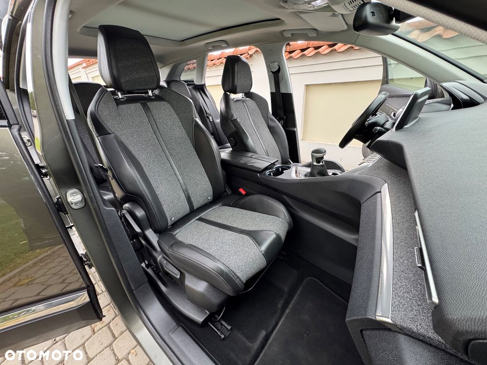 Peugeot 3008 - 35
