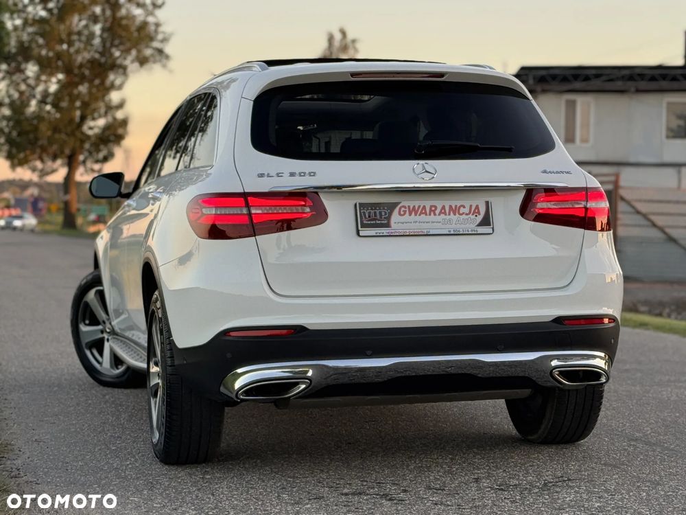 Mercedes-Benz GLC 300 4Matic 9G-TRONIC Exclusive - 14