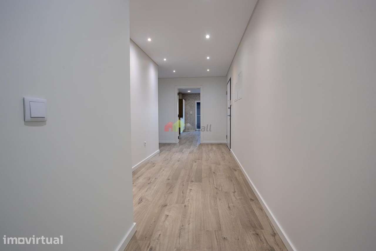 Apartamento T4 Com garagem box - Montijo - Grande imagem: 5/42