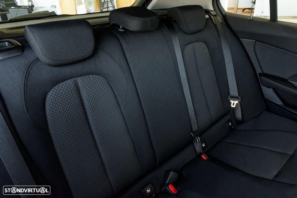 BMW 116 d Advantage - 12