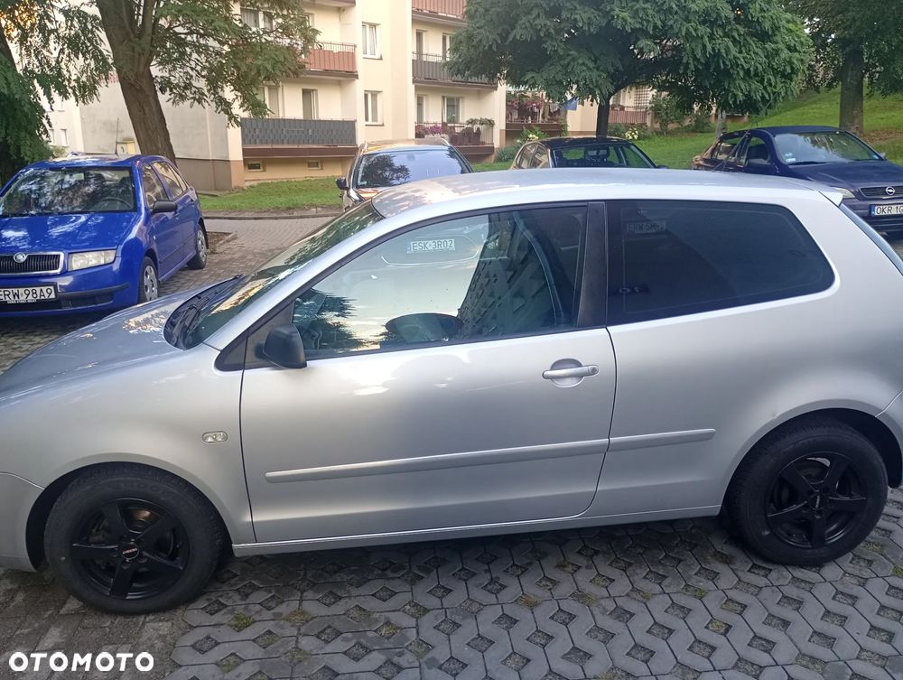 Volkswagen Polo 1.2 12V Comfortline - 2