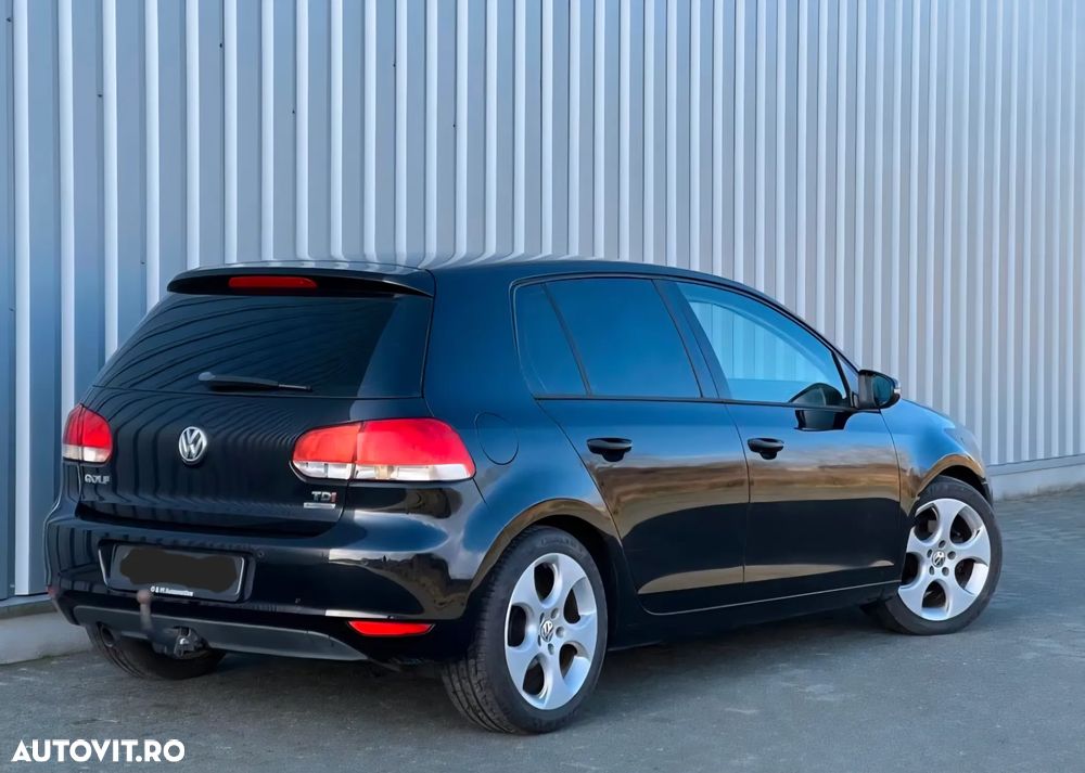 Volkswagen Golf 1.6 TDI DPF Exclusive - 4