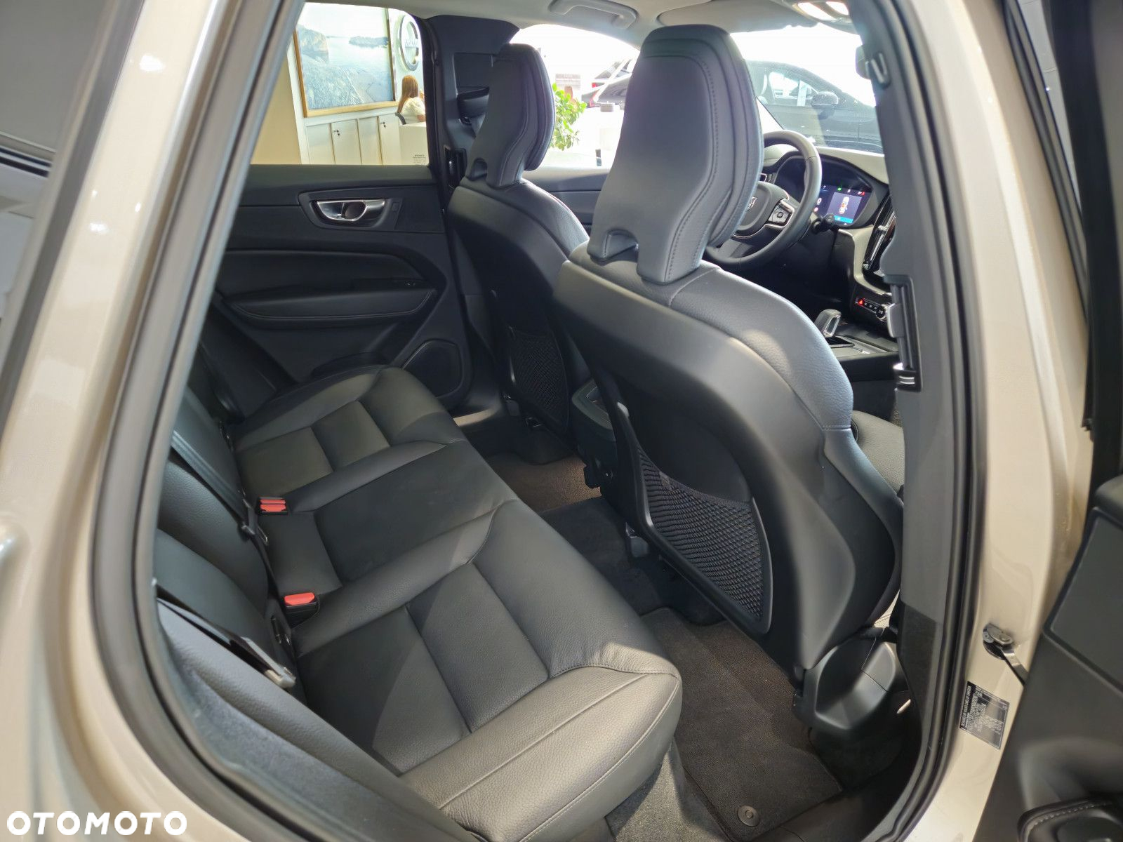 Volvo XC 60 - 24