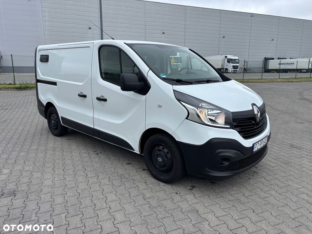 Renault trafic - 3