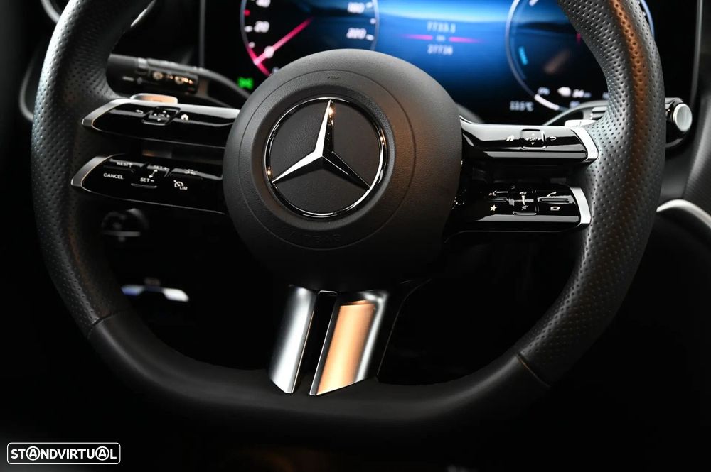 Mercedes-Benz GLC 300 de 4Matic - 16