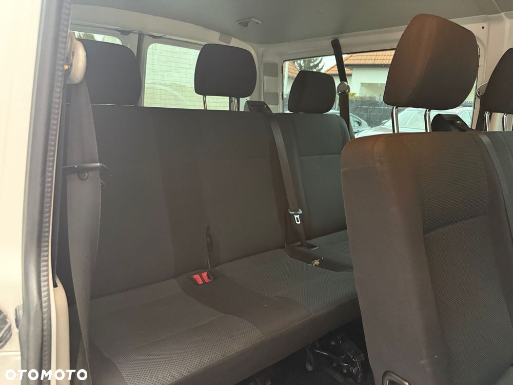 Volkswagen Transporter - 14