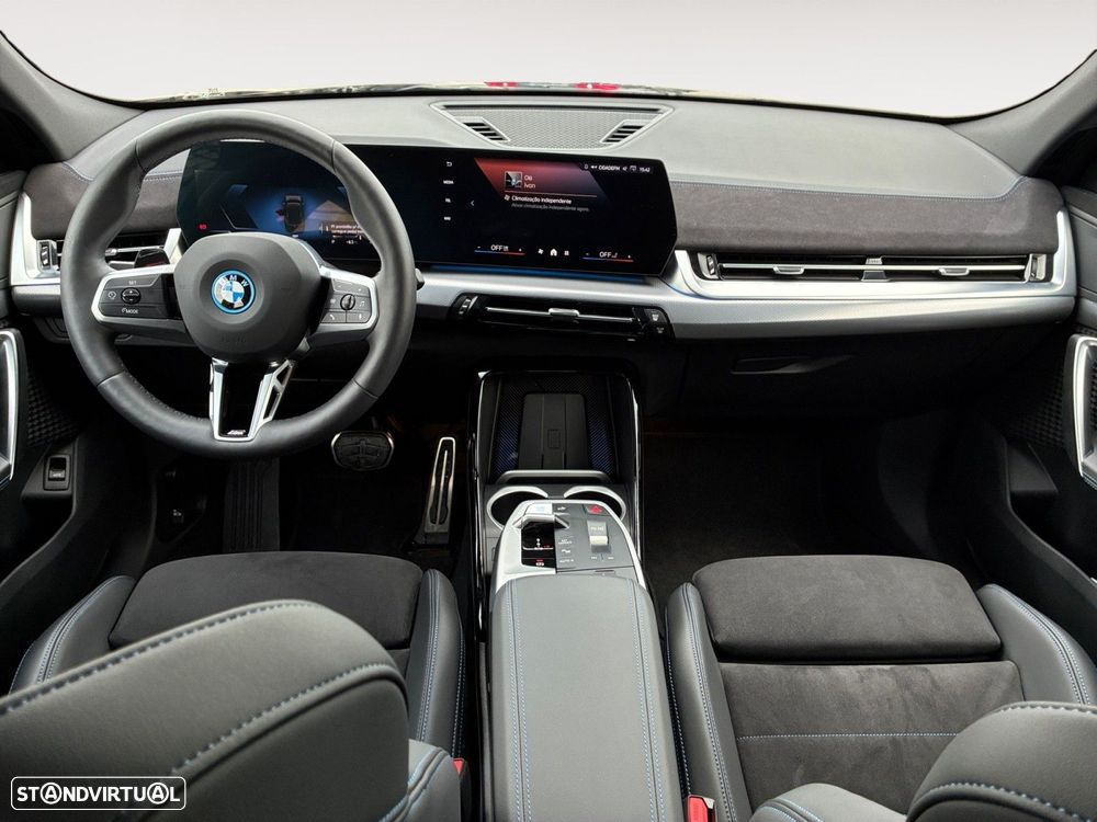 BMW iX2 xDrive30 - 6