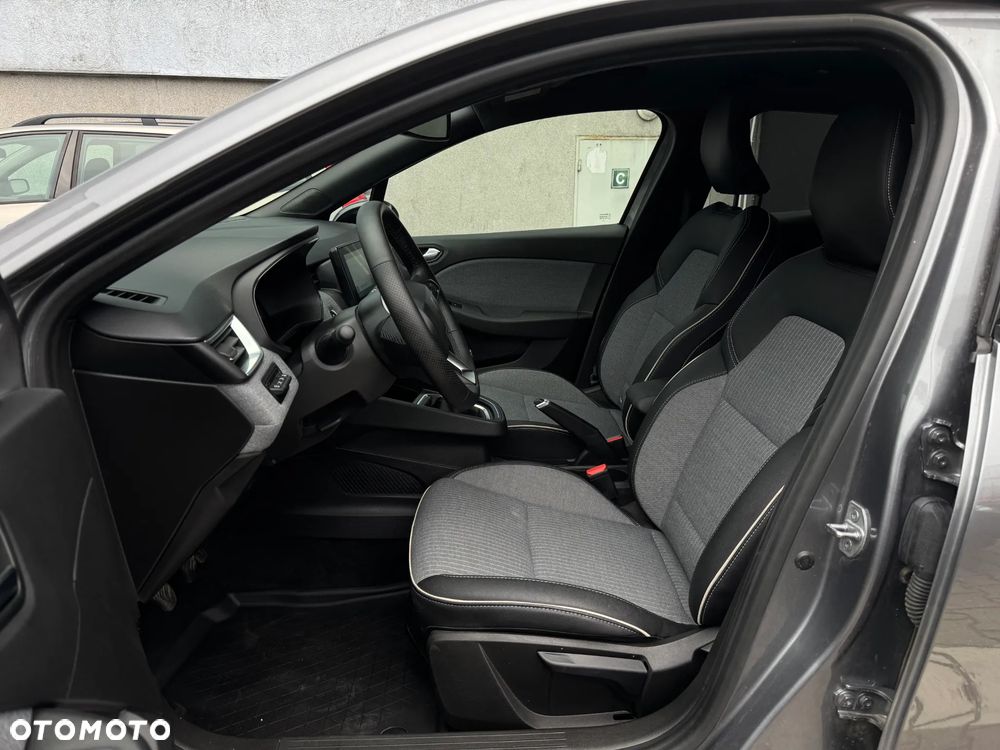 Renault Clio 1.0 TCe Techno - 11