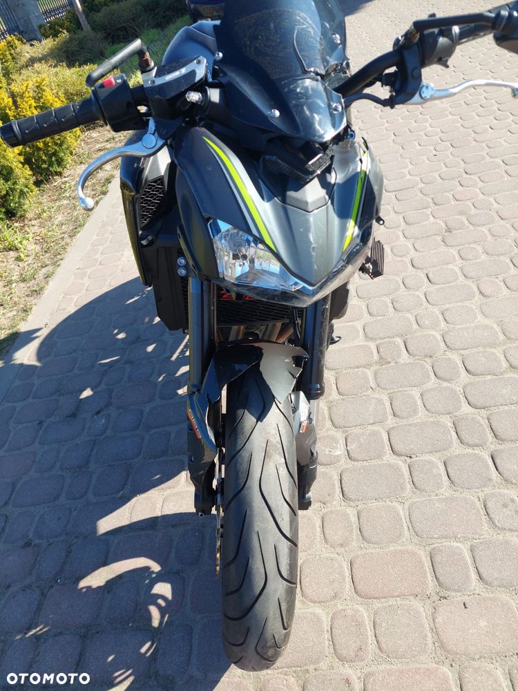 Kawasaki Z 900 - 24