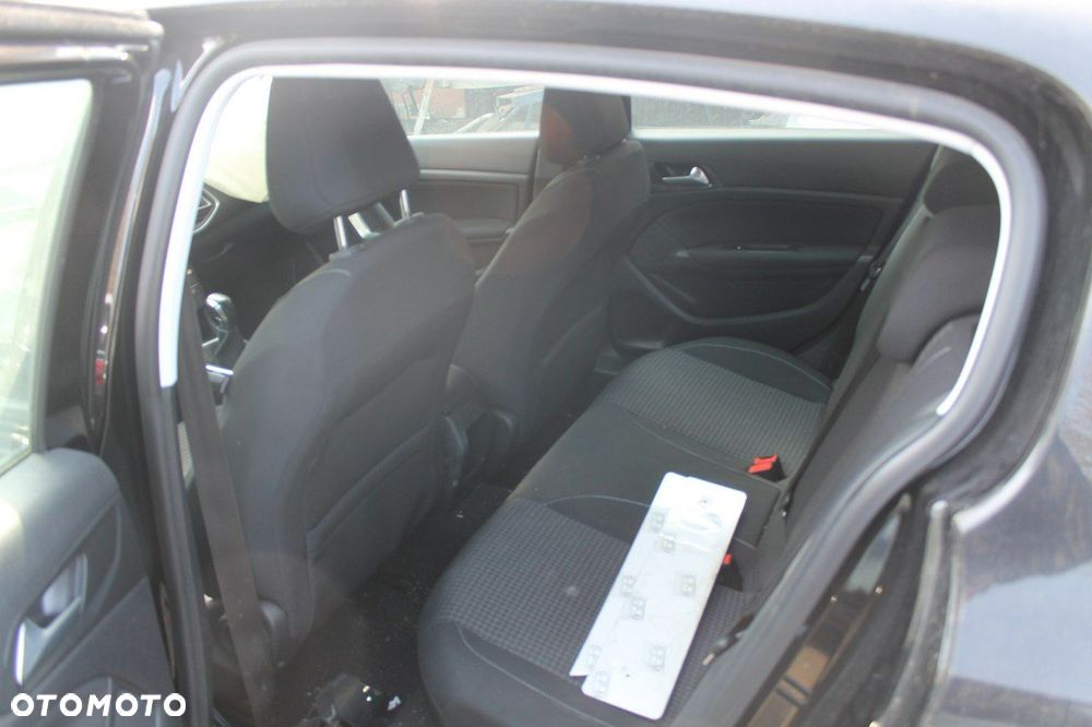Peugeot 308 - 6