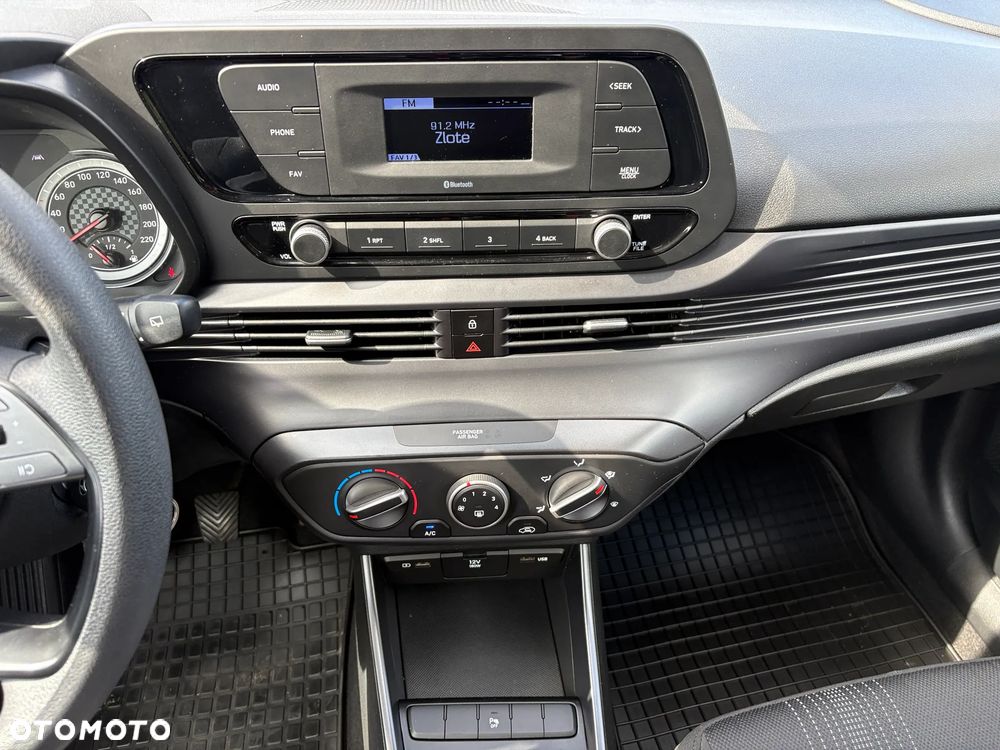 Hyundai i20 1.2 Pure - 11
