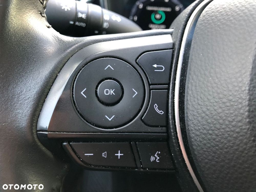 Toyota Corolla 1.8 Hybrid Comfort - 25
