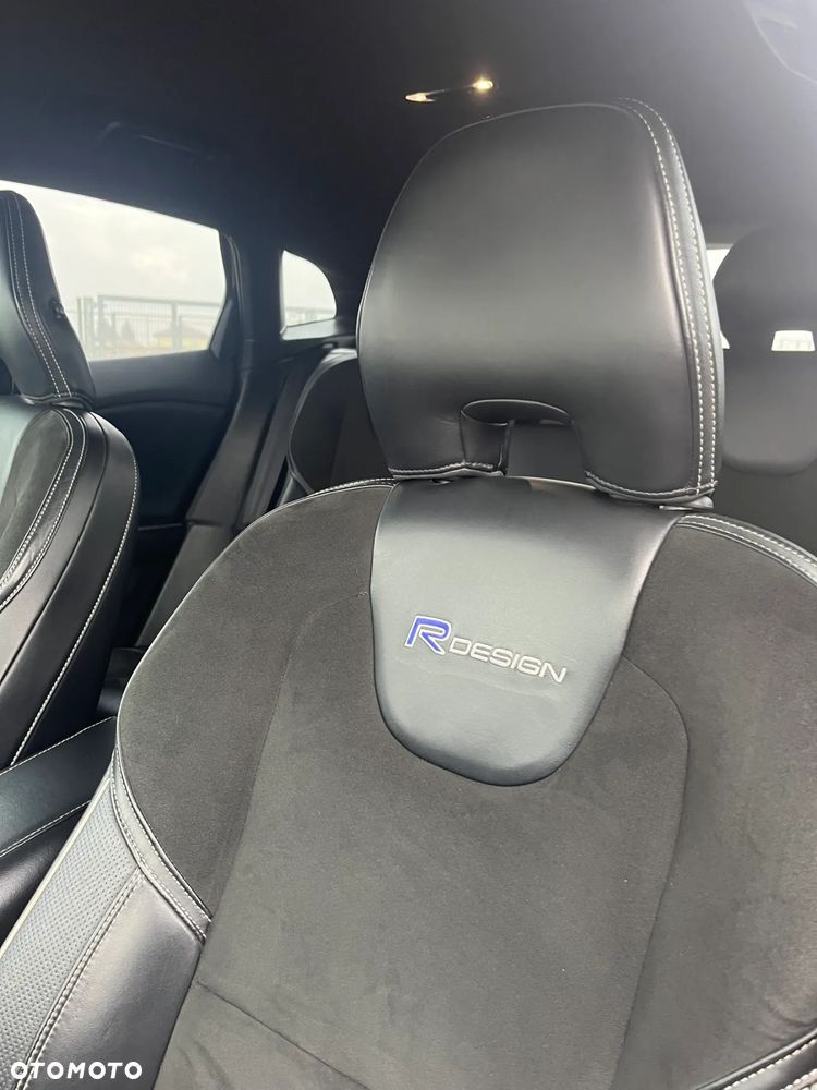 Volvo V40 D2 R-Design - 20