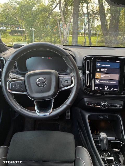 Volvo XC 40 B4 B AWD R-Design - 11