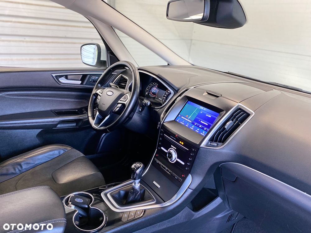 Ford S-Max 2.0 EcoBlue Titanium - 12