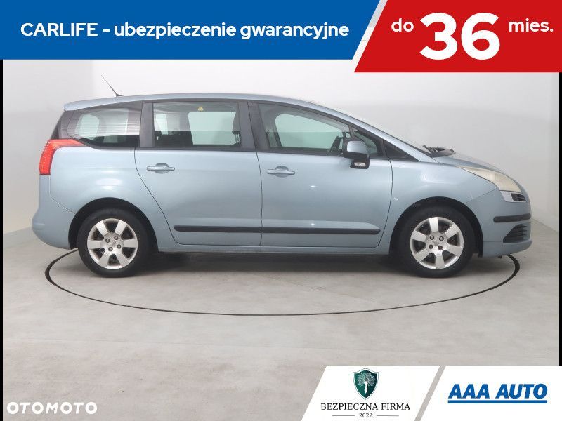 Peugeot 5008 - 8