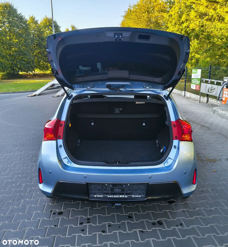 Toyota Auris 1.6 Valvematic Executive - 8