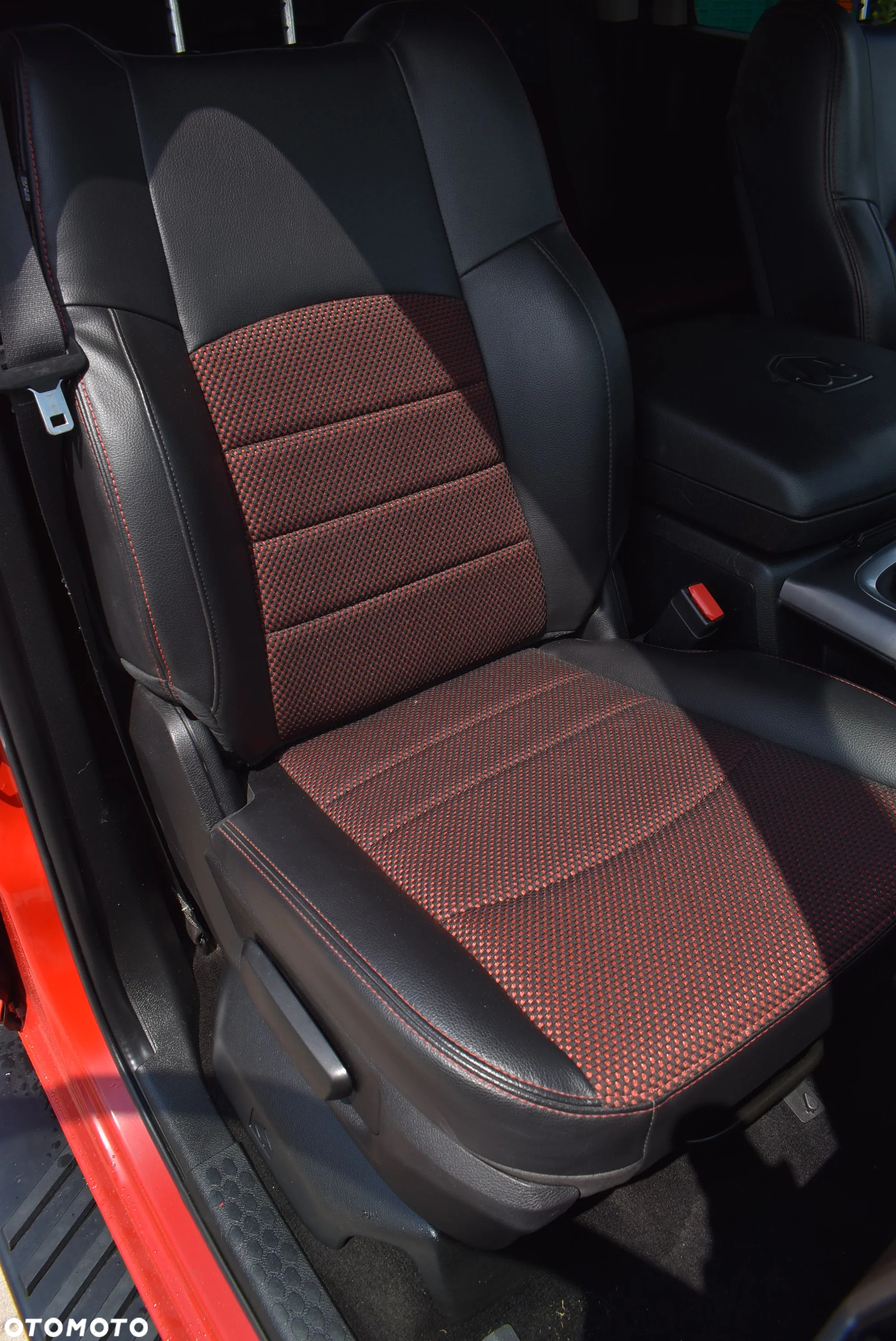 RAM 1500 Crew Cab Sport - 19