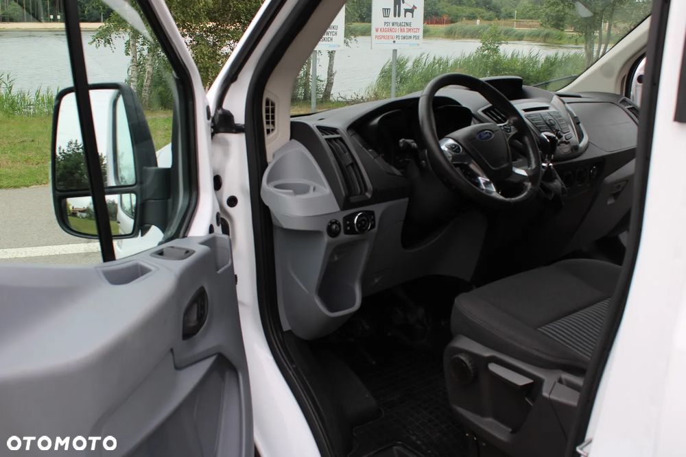 Ford Transit - 22