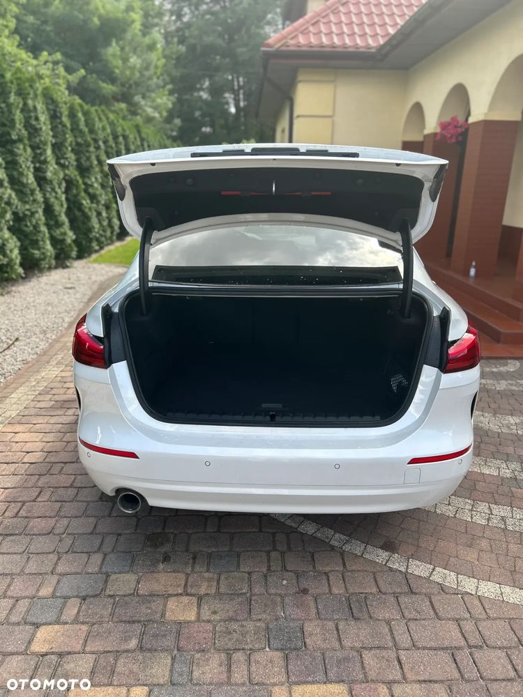 BMW Seria 2 218i - 5