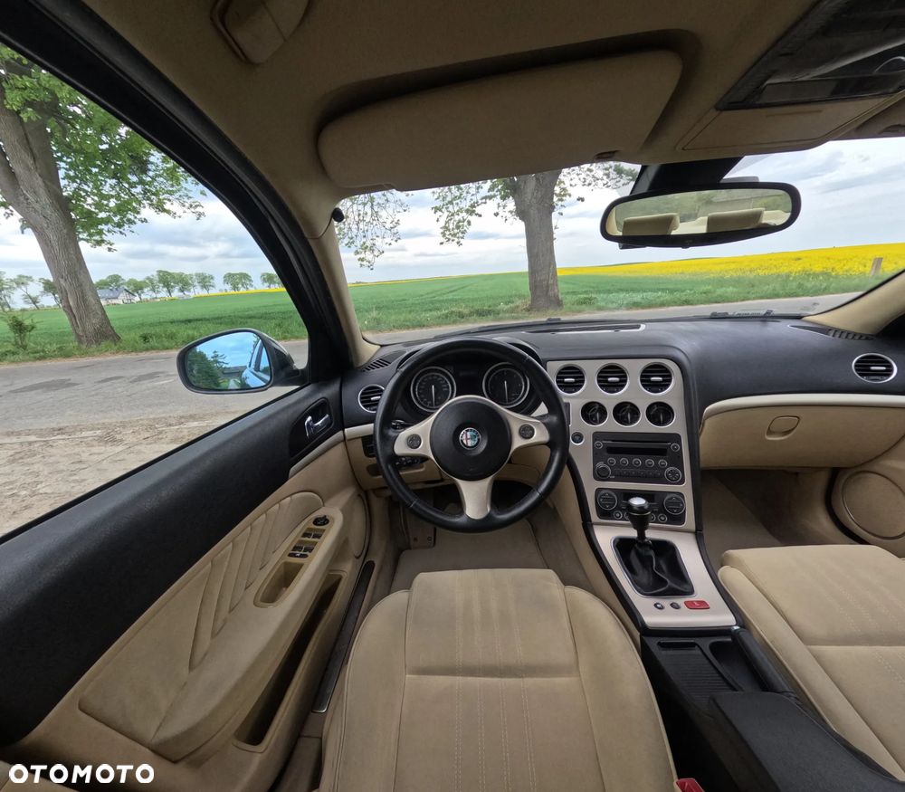 Alfa Romeo 159 1.9JTDM Distinctive - 22