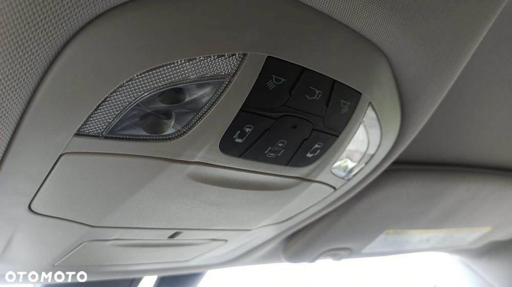 Chrysler Pacifica - 29