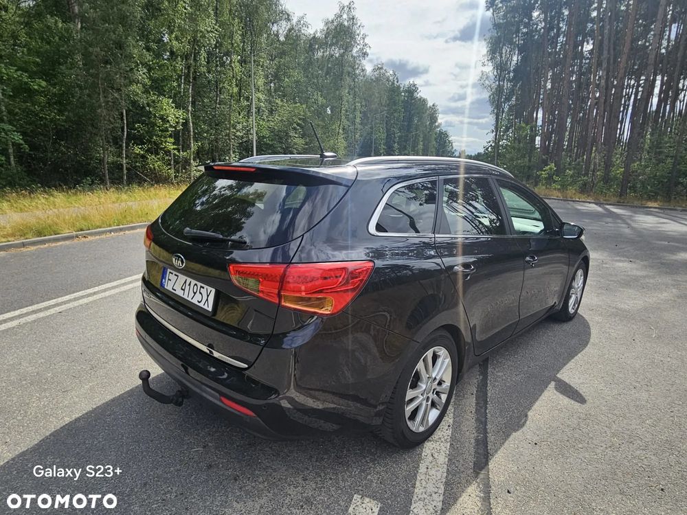 Kia Ceed 1.6 GDI Dream Team Edition - 6